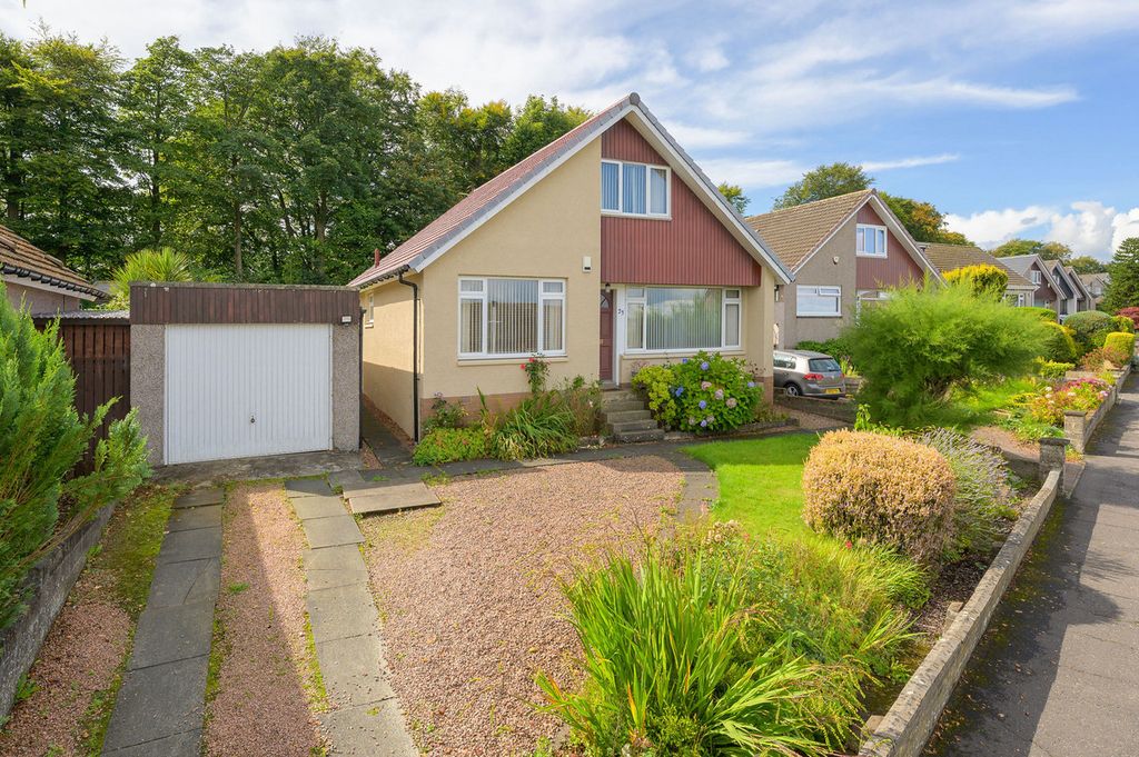 Property photo 1 of 31