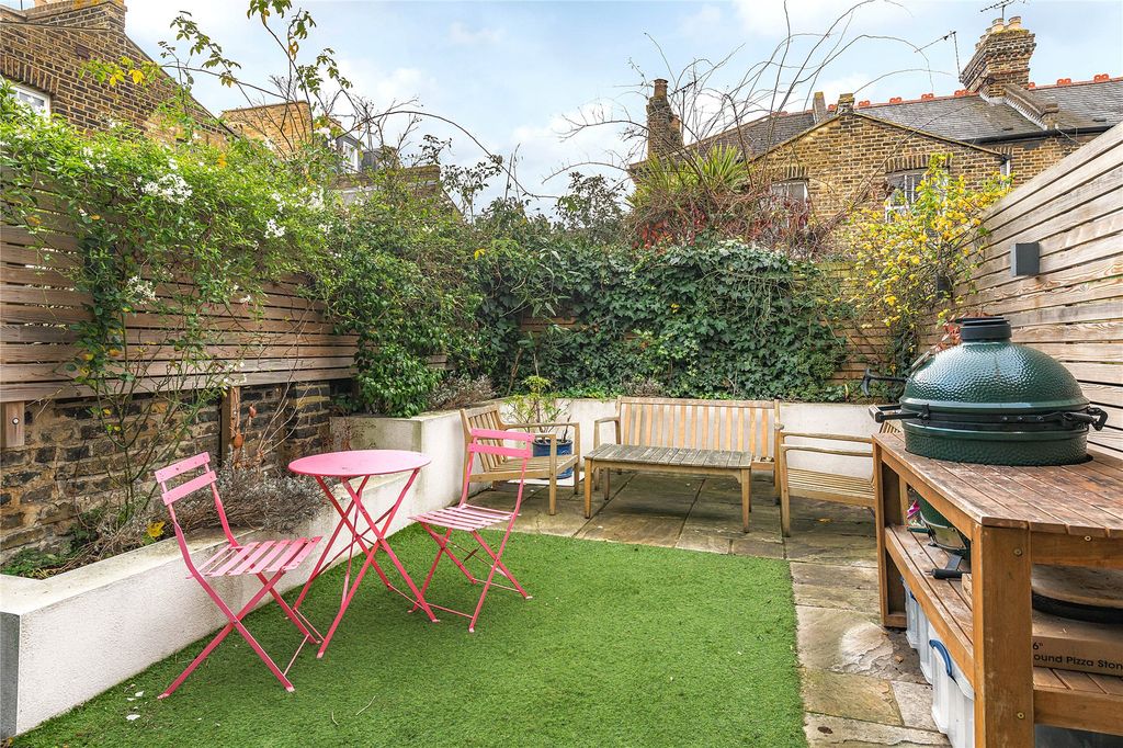 Property photo 2 of 9 Picture No. 02