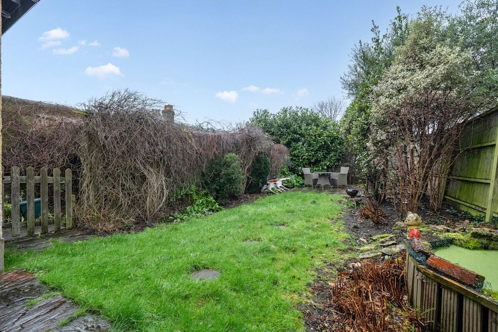 Property photo 2 of 16 Picture No. 22