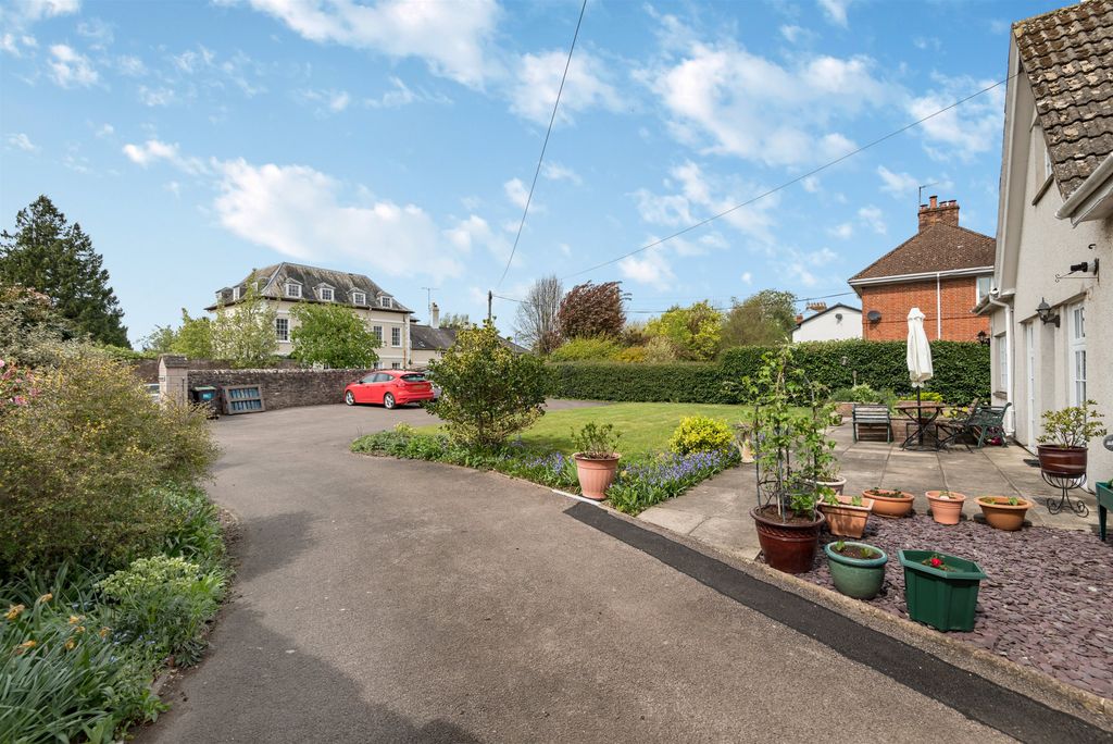 Additional image 17 of 1 bed flat for saleThe Parade, Monmouth, Monmouthshire NP25