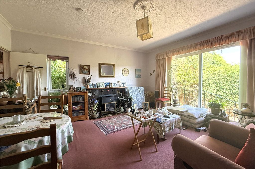 Property photo 2 of 28 Picture No. 28