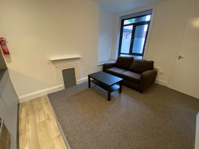 Property photo 2 of 6 Gallery