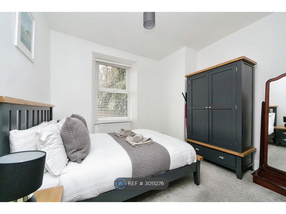 Property photo 3 of 12 Bedroom