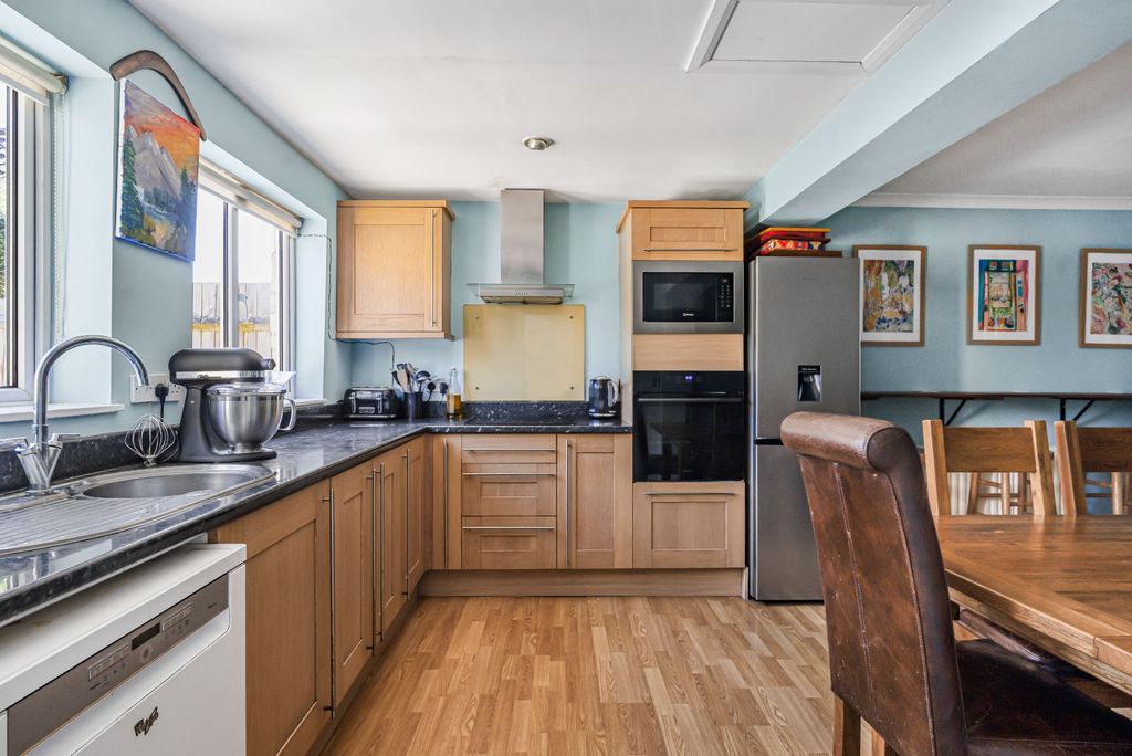 Property photo 3 of 10 Picture No. 05