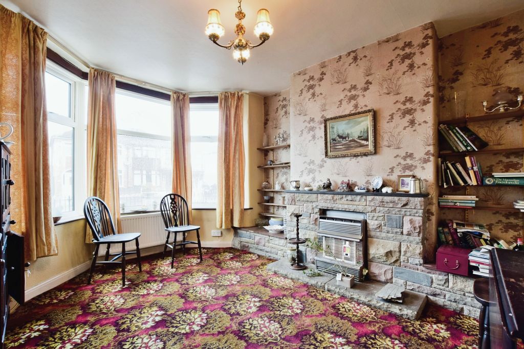 Property photo 3 of 17 Photography