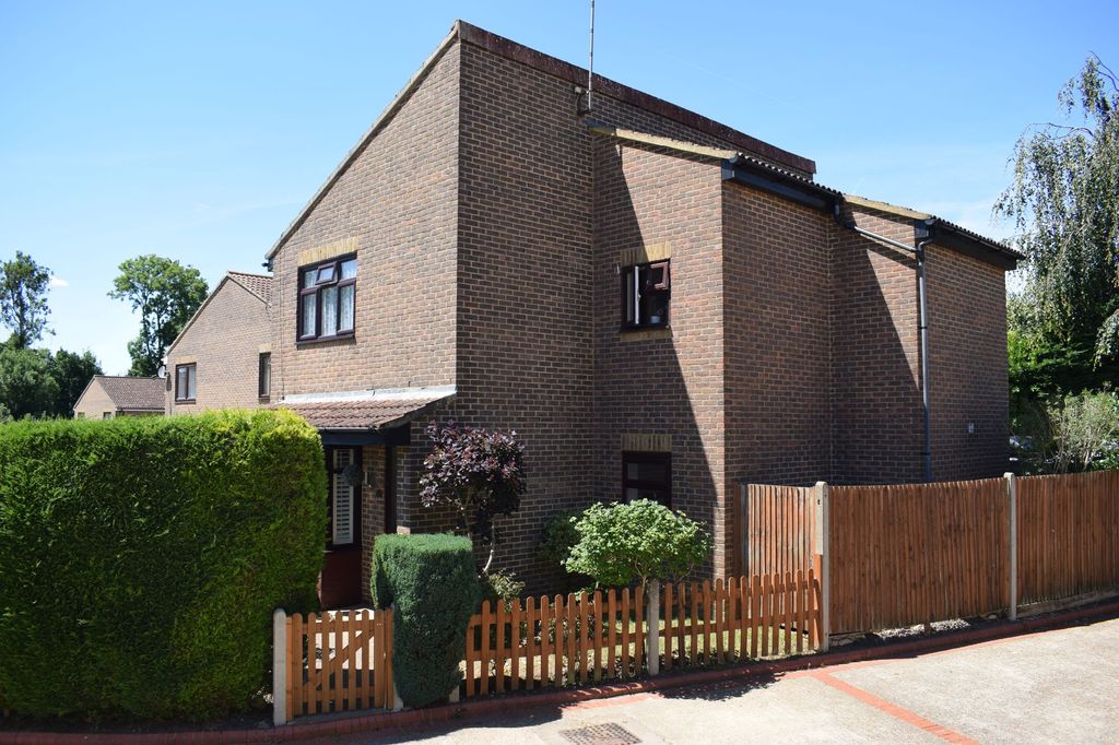 Property photo 1 of 21