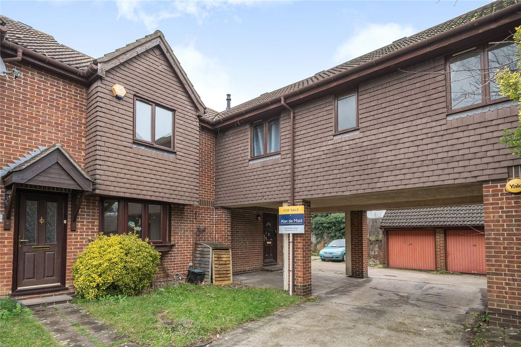 Property photo 2 of 15 Picture No. 11