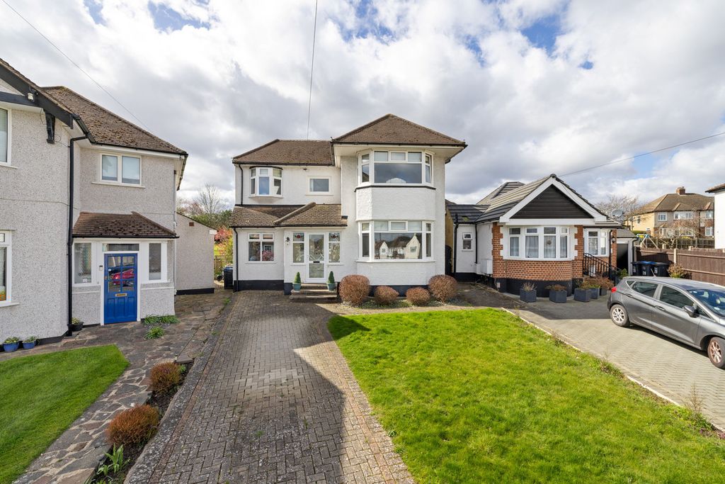 Property photo 2 of 16