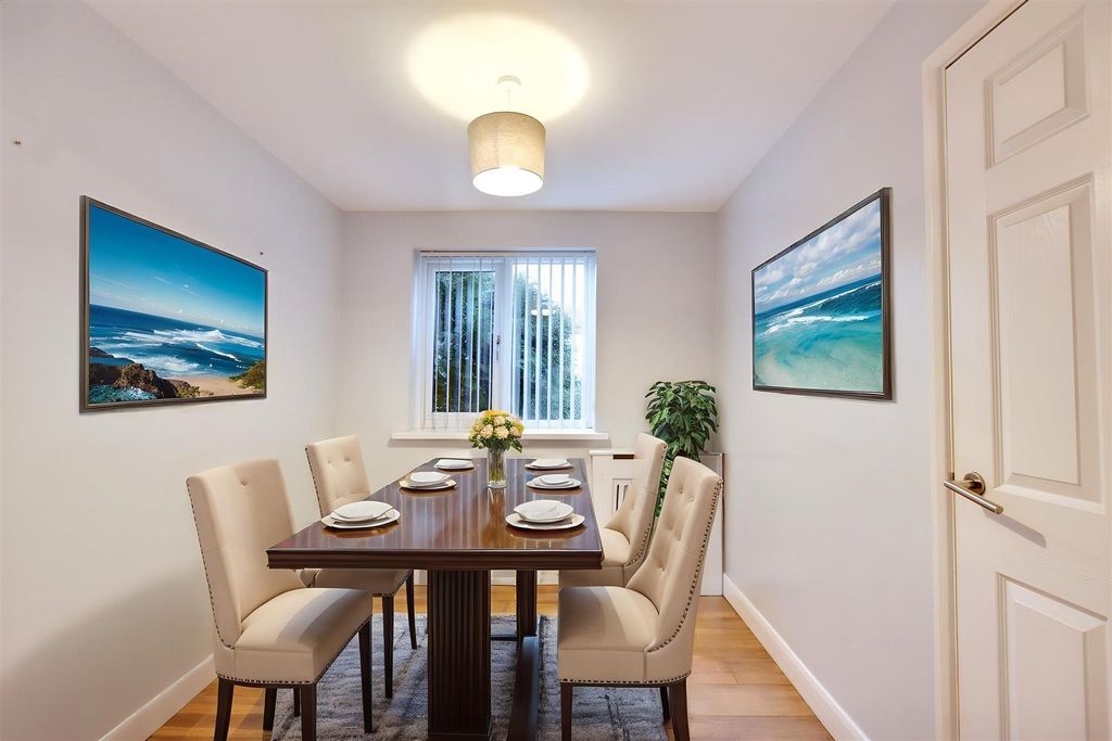 Property photo 3 of 27 Ai Dining Area.Jpeg