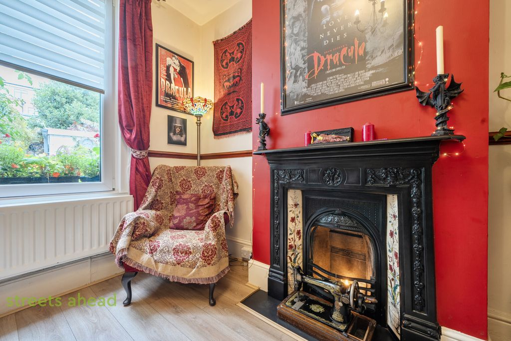 Property photo 3 of 18 c7772761-3Fb9-45B...