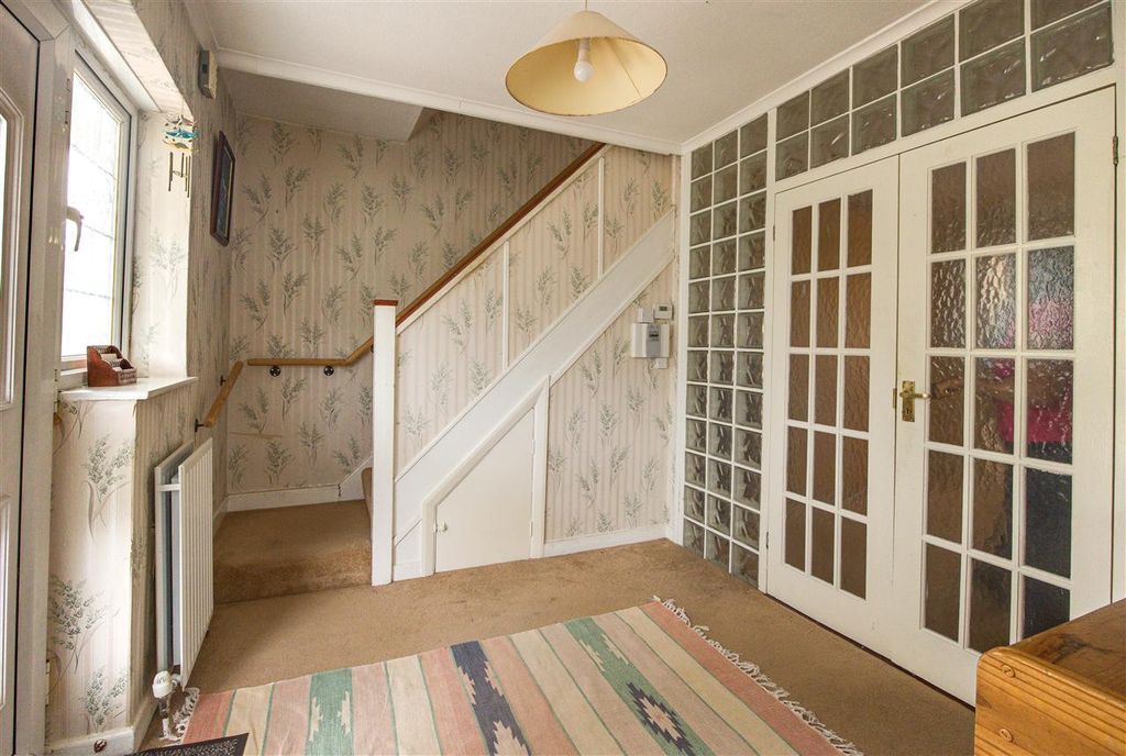Property photo 2 of 20 Hall