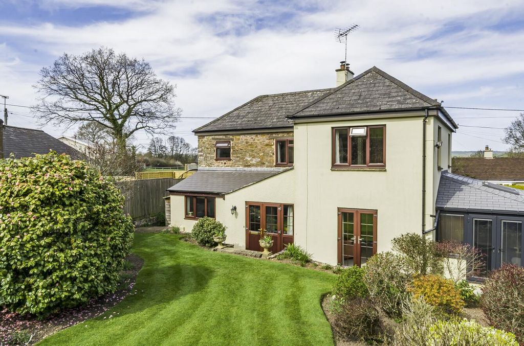 Property photo 2 of 29 Trickey Cottage