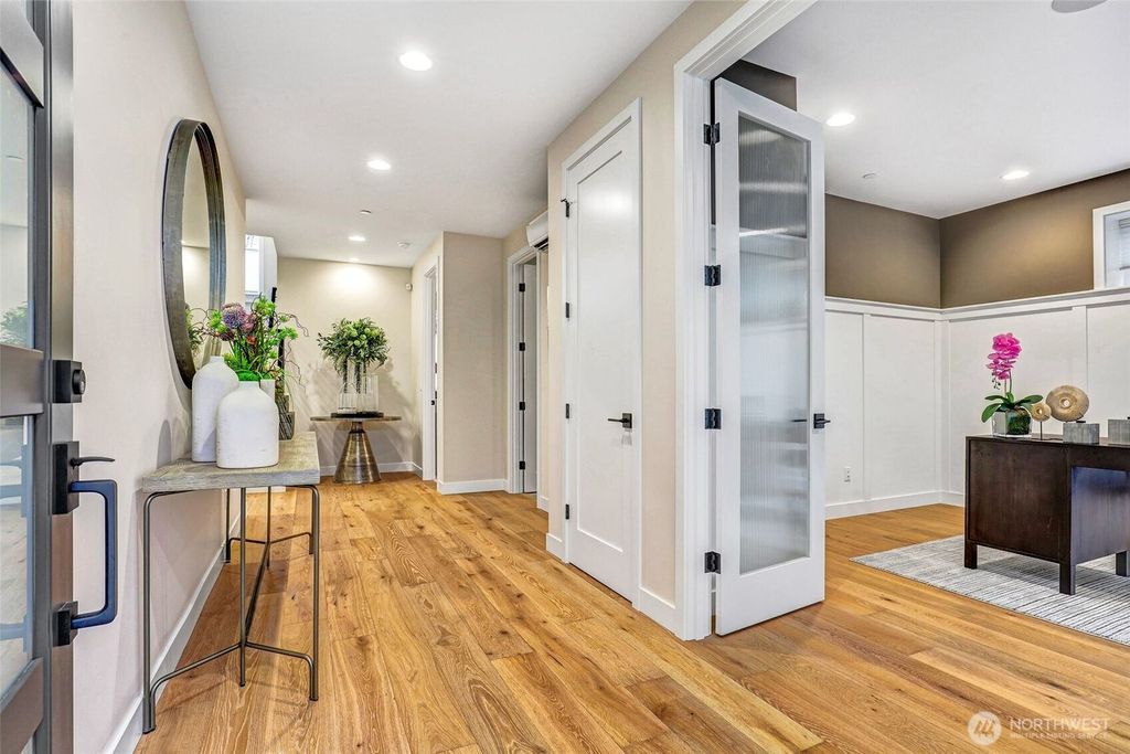 Property photo 3 of 40