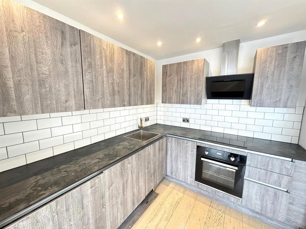 Property photo 2 of 5 Kitchen.Jpg