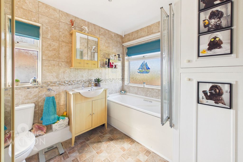 Additional image 27 of 4 bed semi-detached house for saleWarren Road, Gorleston, Great Yarmouth NR31