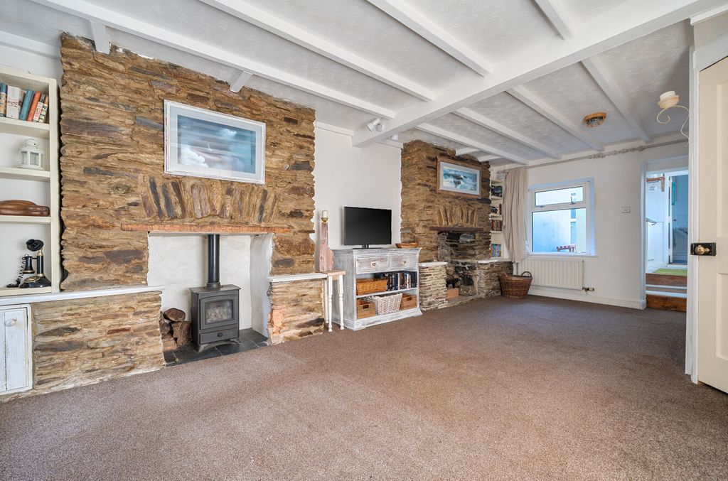 Property photo 2 of 18 1417442-9-69931Be...