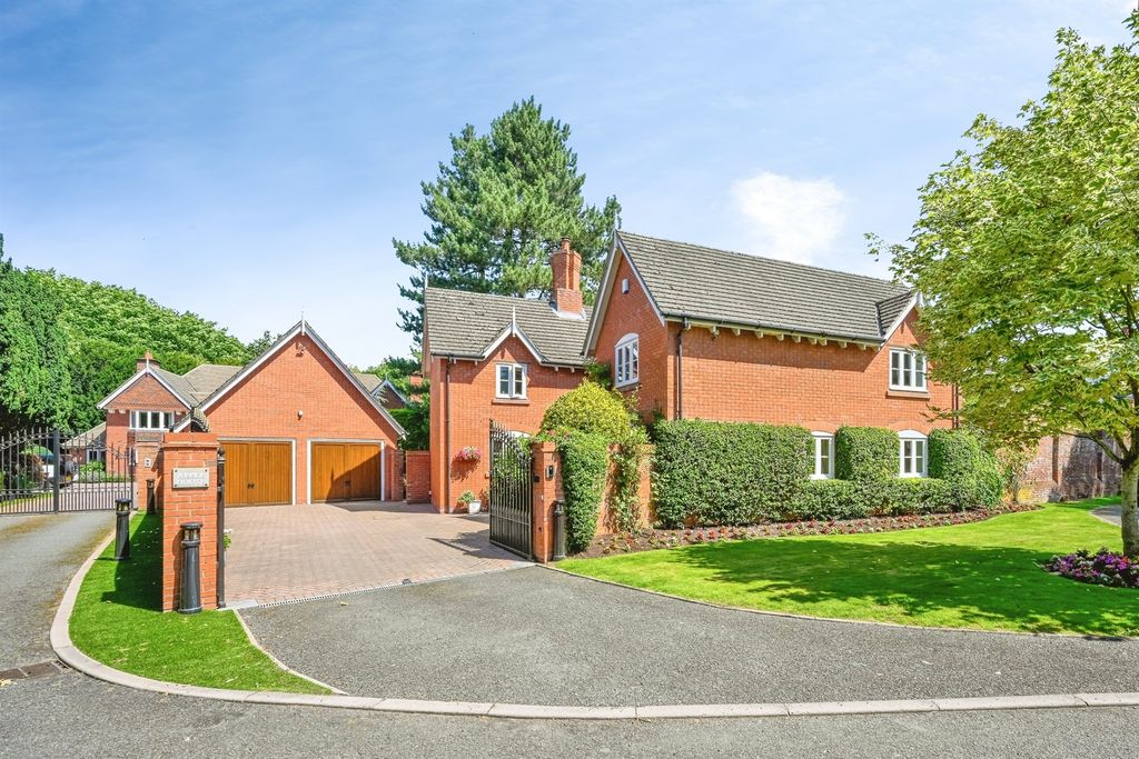 Property photo 1 of 24