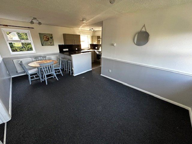 2 bed shared accommodation to rentMeadowbrook Close, Madeley, Telford, Shropshire TF7 photo 4