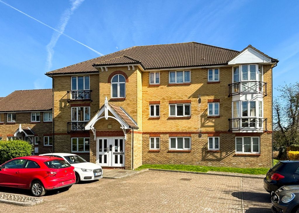 Property photo 2 of 8