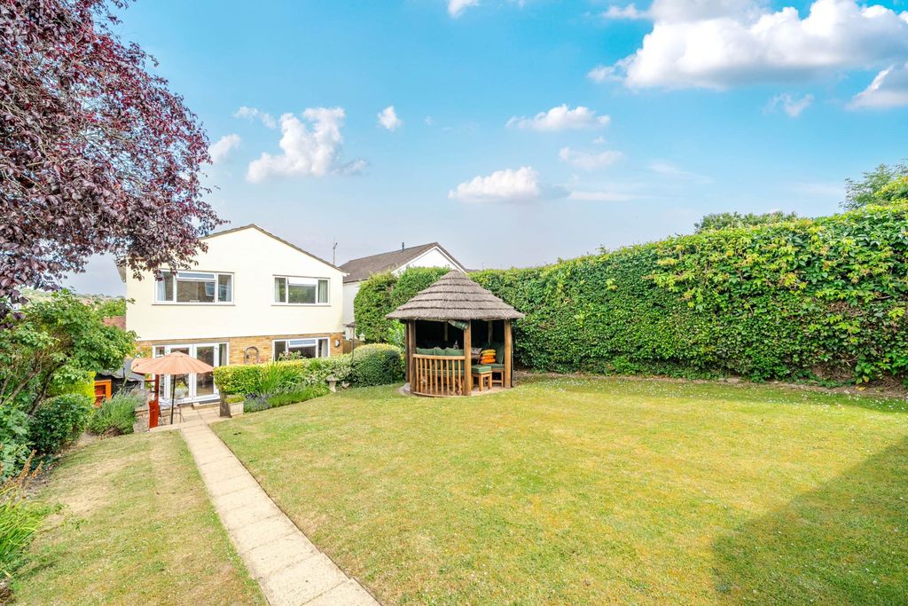 Property photo 1 of 18