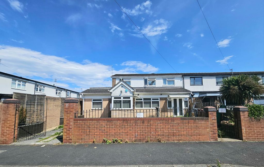 Property photo 1 of 25