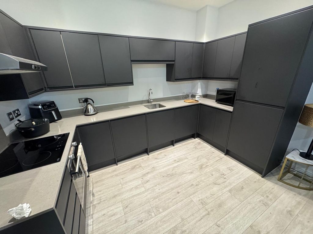 Property photo 1 of 7 1 Bed Flat To Rent