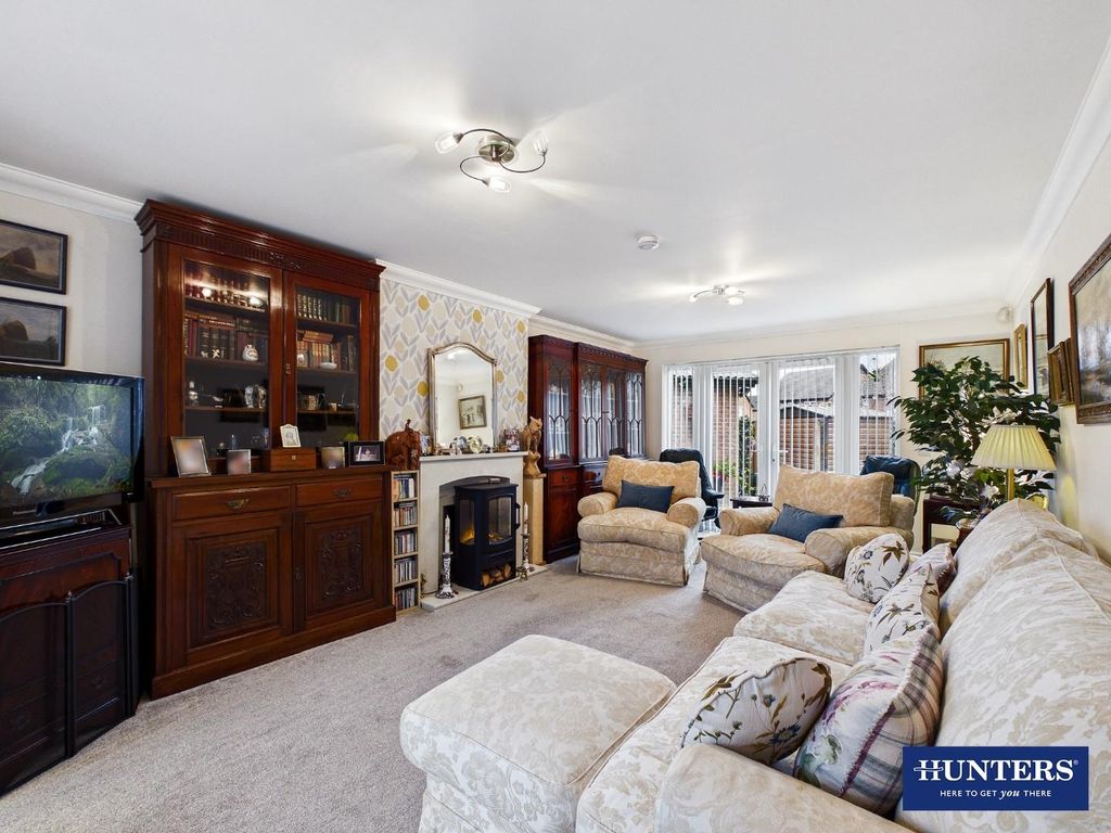 Property photo 3 of 24 Living Room