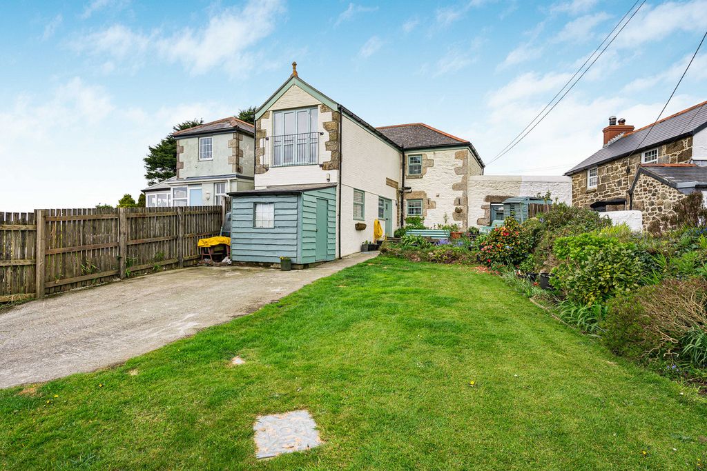 Property photo 2 of 30