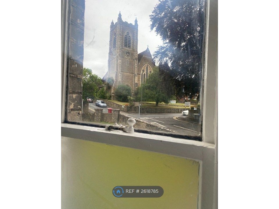 Property photo 1 of 2