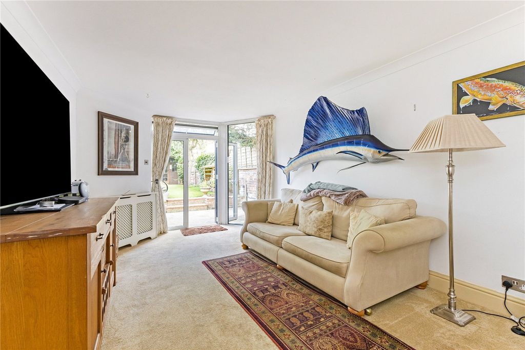 Property photo 3 of 14 Living Room