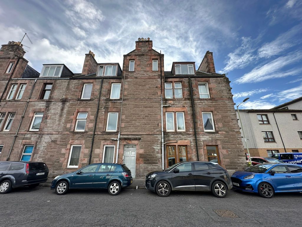 Property photo 1 of 1