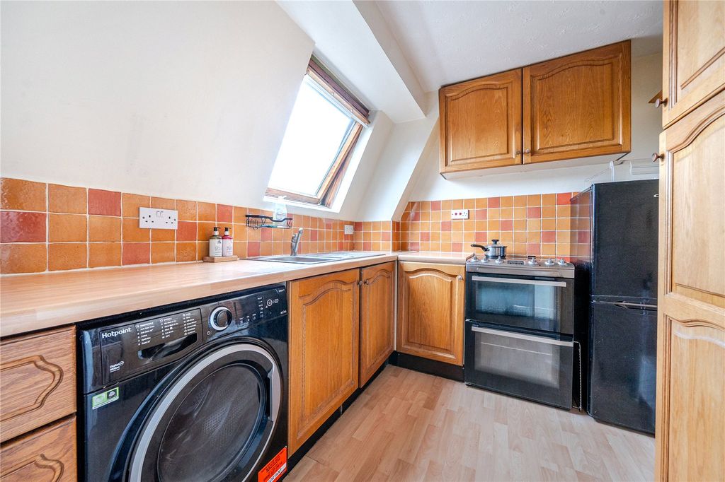 Property photo 2 of 16 Picture No. 08