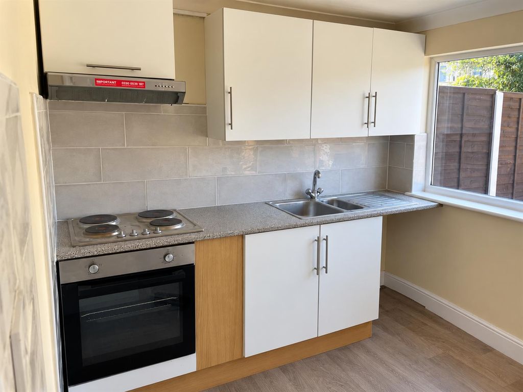 Property photo 3 of 5 Clean Modern Kitchen With Sink And Hob.Png
