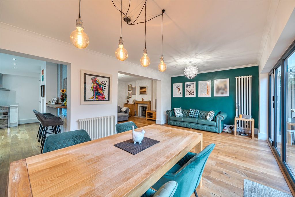 Property photo 3 of 23 Picture No. 10