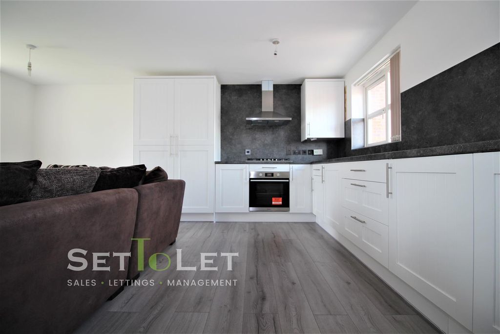 Property photo 3 of 21 Img_0188.Jpg