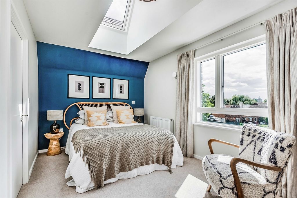 Property photo 3 of 8