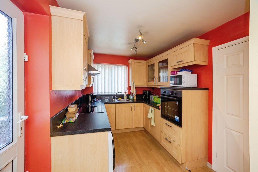 Property photo 3 of 18