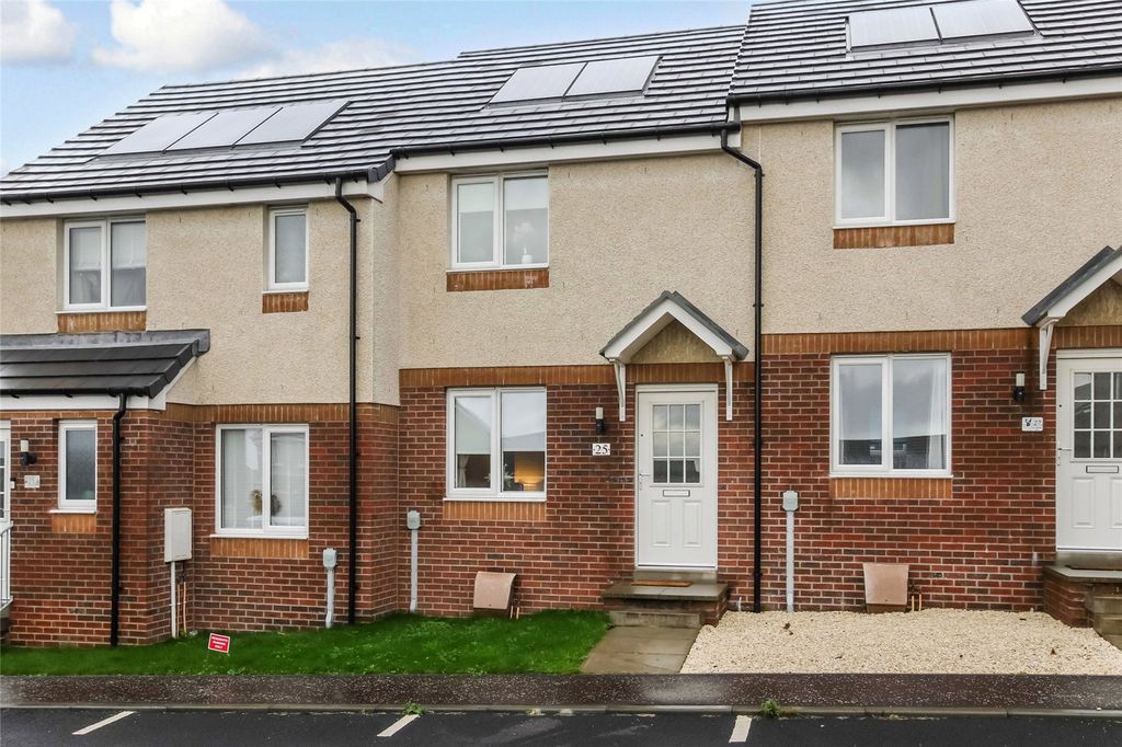 Property photo 1 of 16 Front