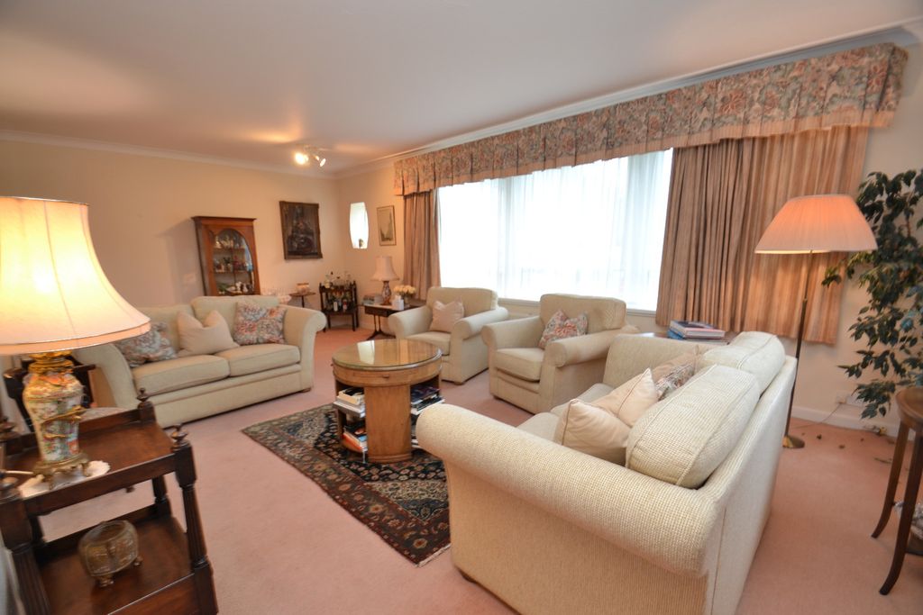 Property photo 3 of 26 4733835