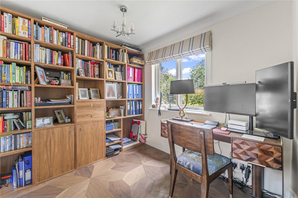 Additional image 18 of 5 bed detached house for saleOld Farm Road, Hampton TW12