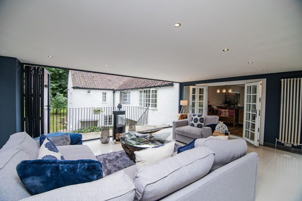 Property photo 3 of 20 Jac07644.Jpg