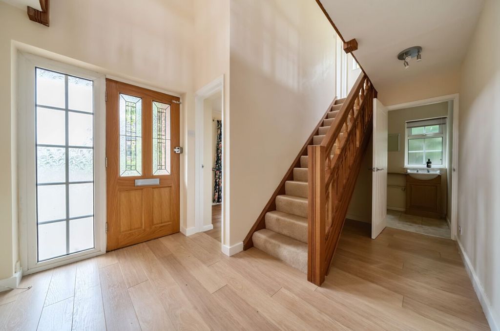 Property photo 3 of 26