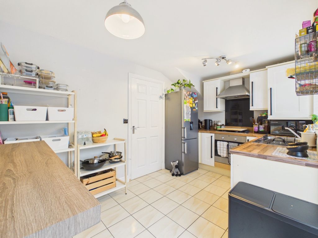 Property photo 3 of 12 5223736