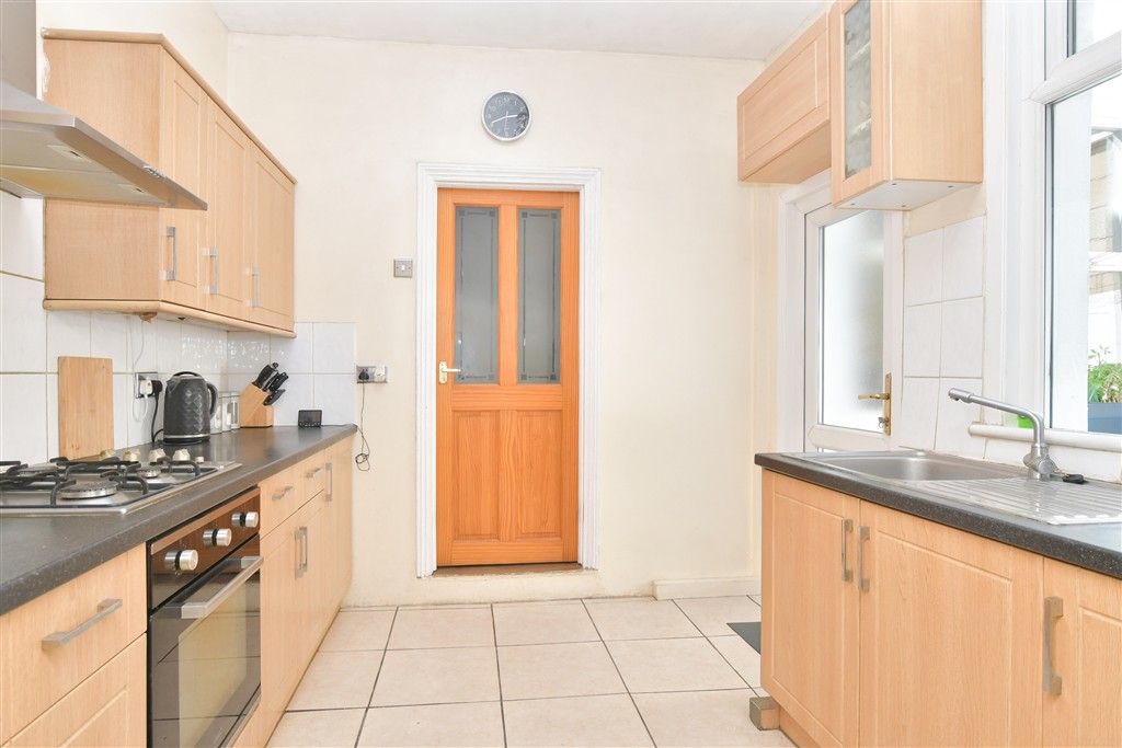 Property photo 3 of 14 Kitchen