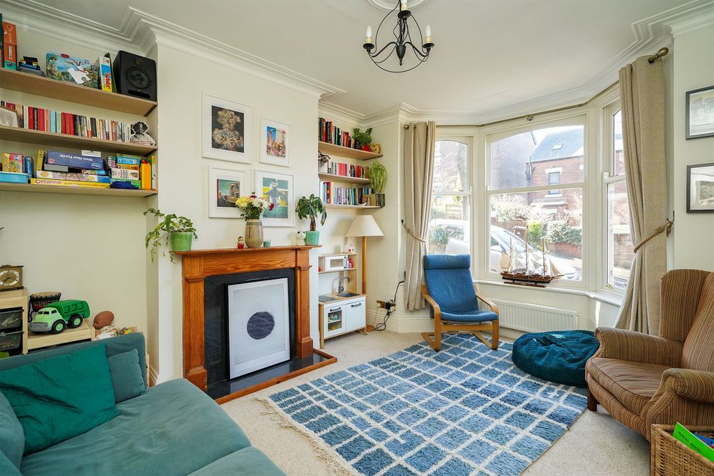 Property photo 2 of 22