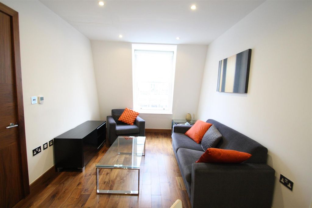 Property photo 1 of 7 Reception Room