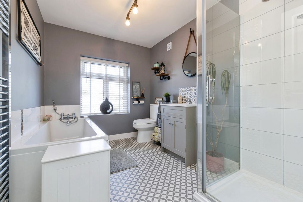 Property photo 3 of 19 Pbox-Img.Jpg