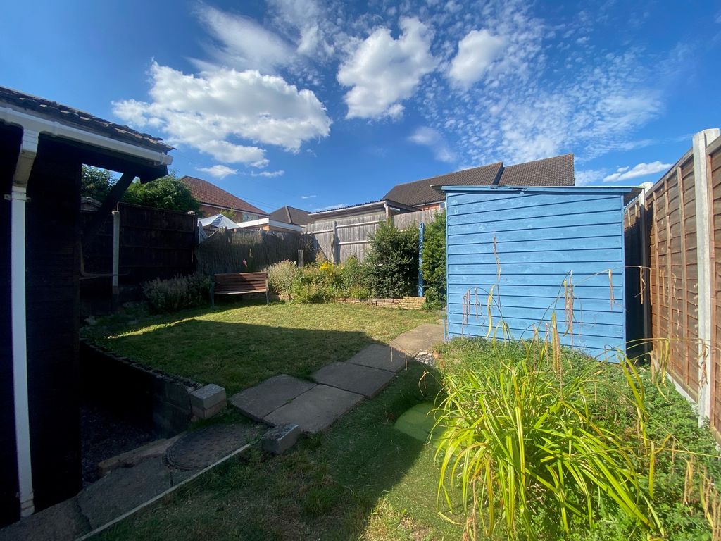 Property photo 3 of 14 Garden