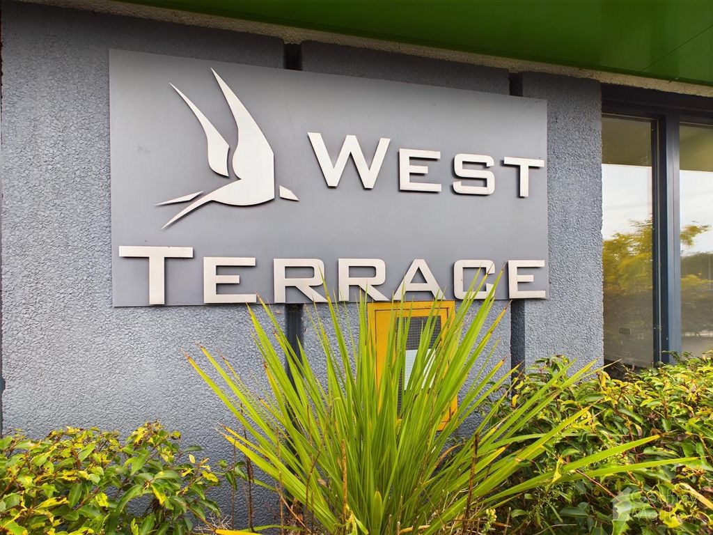 Property photo 1 of 14 Cam02365G0-Pr0203-Still004.Jpg