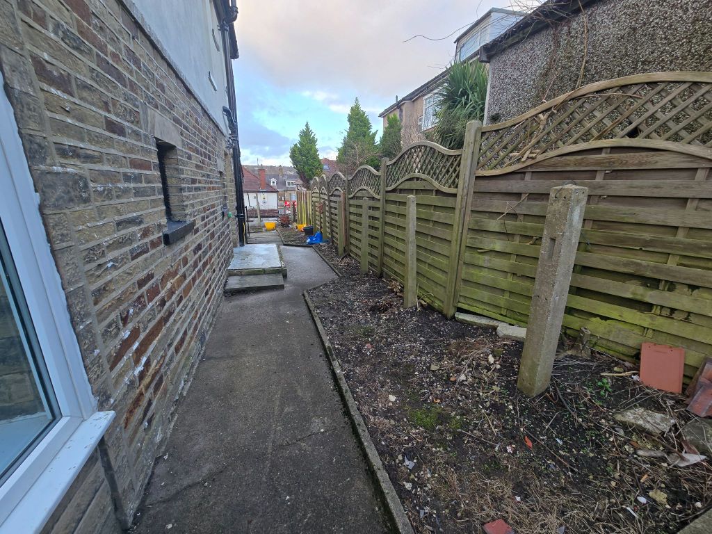 Property photo 2 of 12 Photograph 2